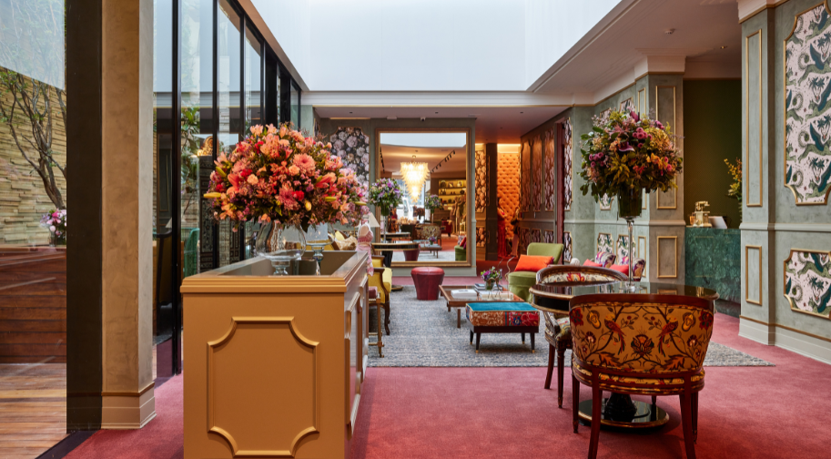 P524 DGaia Flagship Store